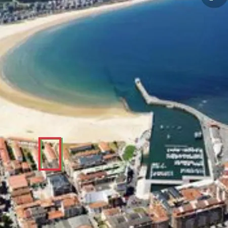 Apartamento Primera Línea De Playa,zona Puerto Deportivo Laredo